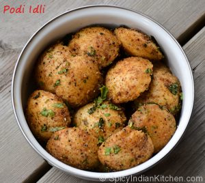 Read more about the article ﻿பொடி இட்லி/ Podi idli in tamil